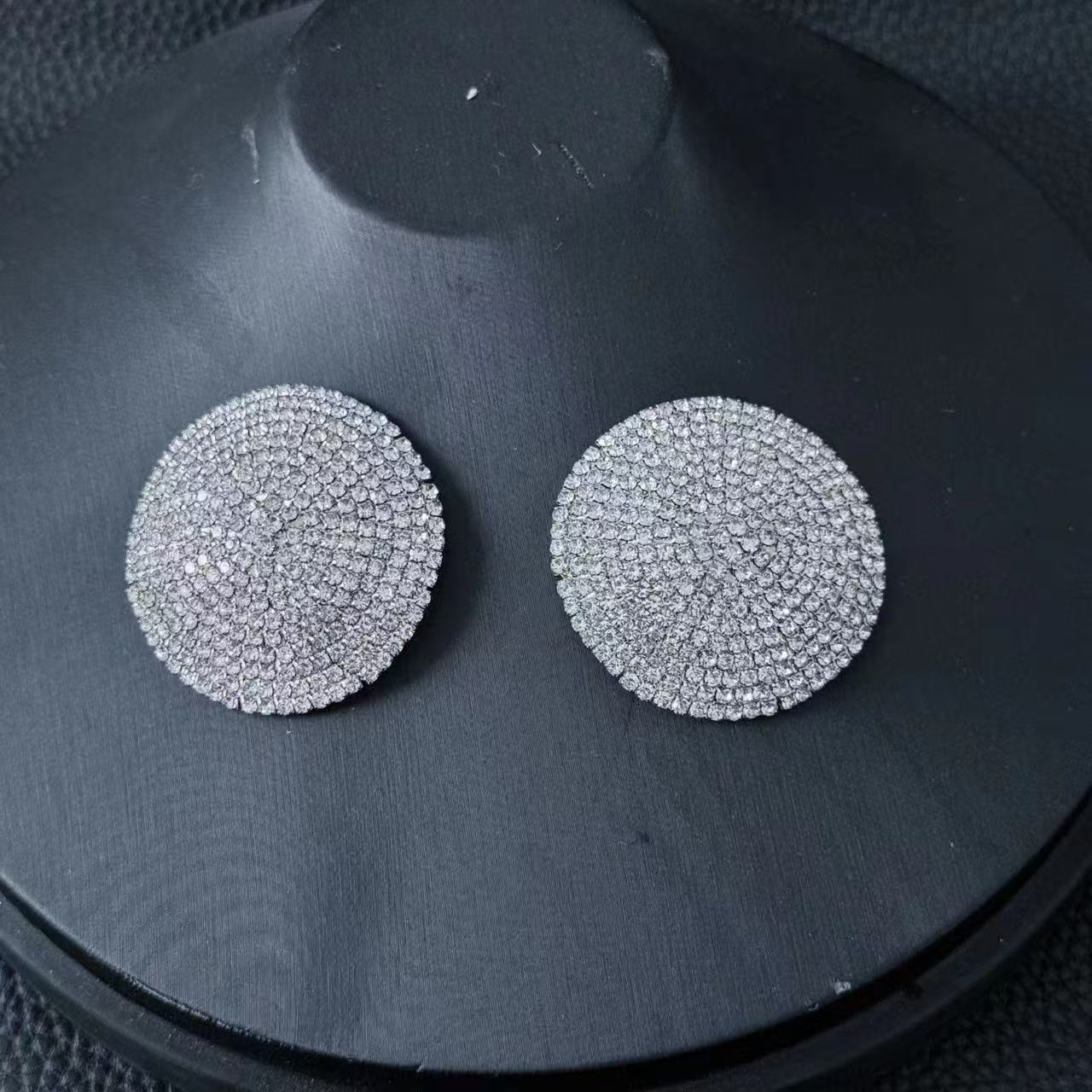 새로운 핫셀링 유행 라운드 체스트 패치 섹시한 라인스톤 - Body Jewelry Hot 리뷰 및 가격